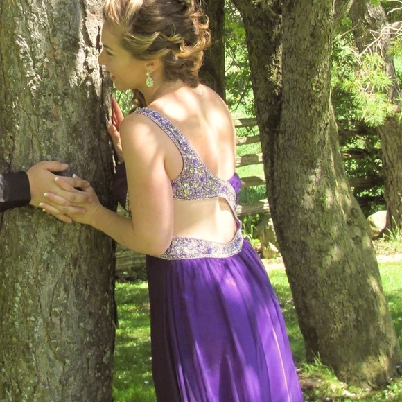 Prom Dress - Picture 1 of 4